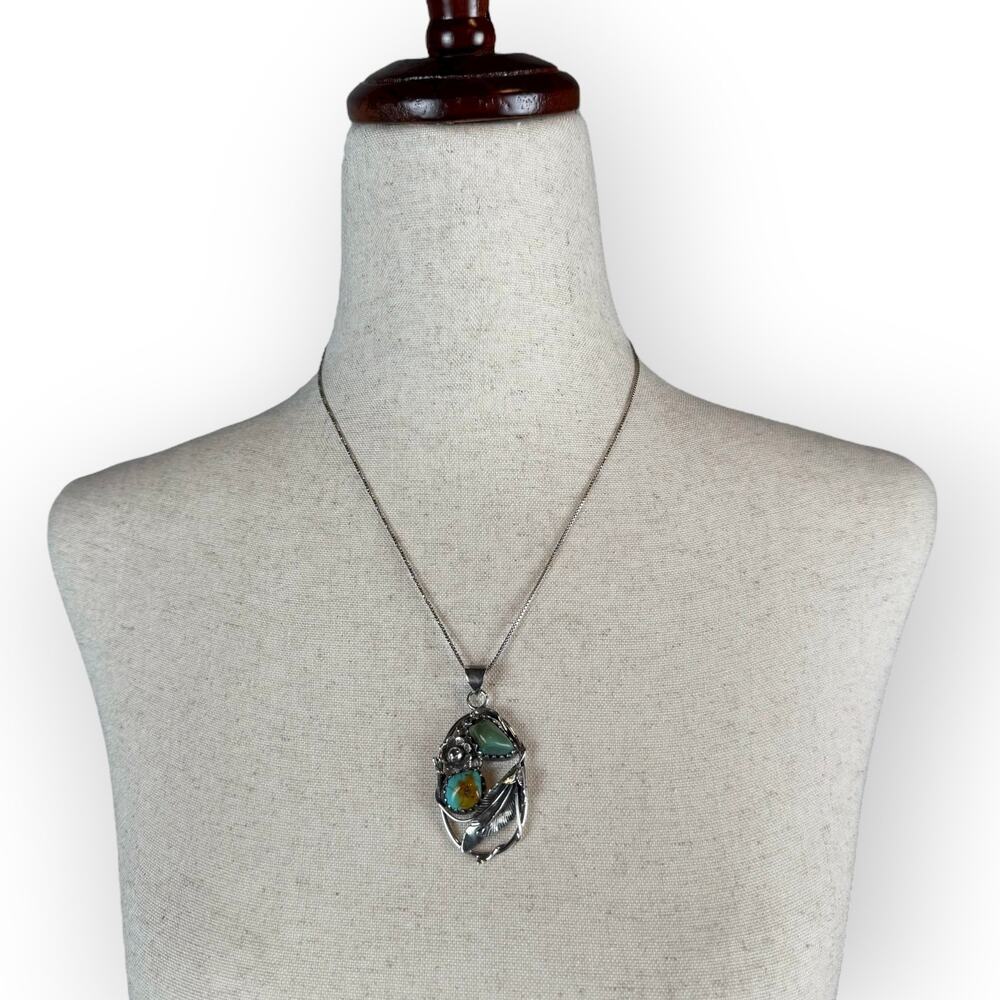 Vintage Y2K Sterling Silver Turquoise Jade Oval Native American Pendant Necklace - Picture 2 of 7